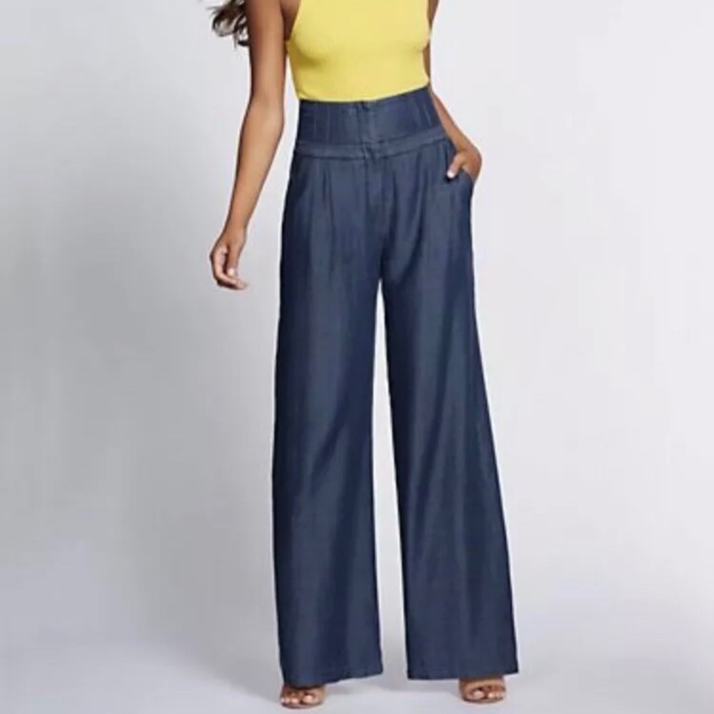 Wide Leg Jeans New York & Company size 0